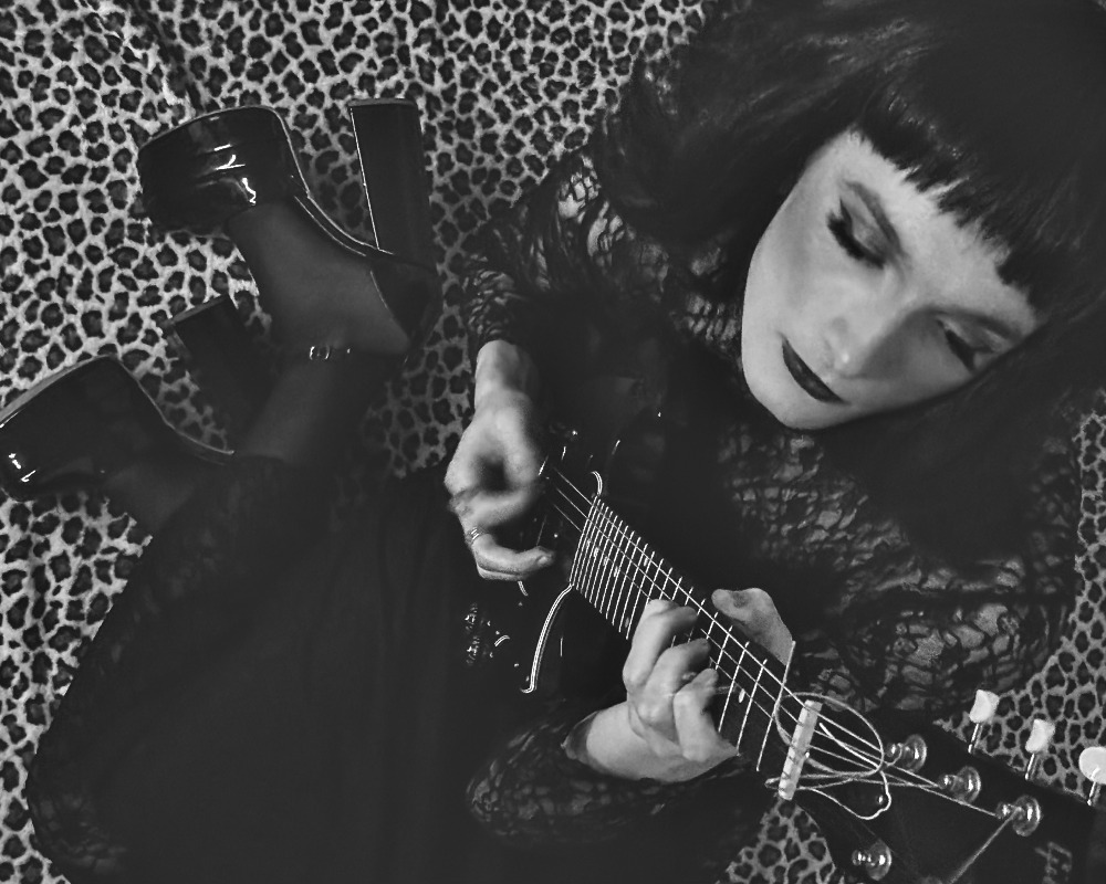 SUPER COOL SEXY DUDE